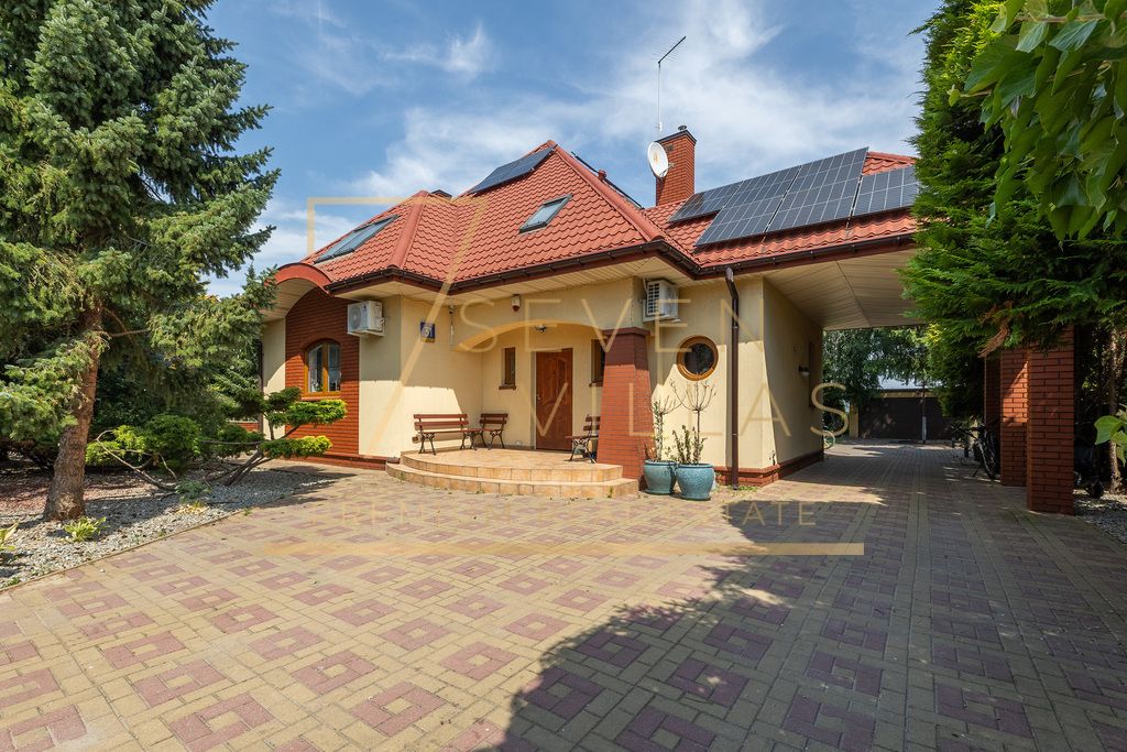 dom wolnostojący, 7 pokoi Podolszyn Nowy. Zdjęcie 1