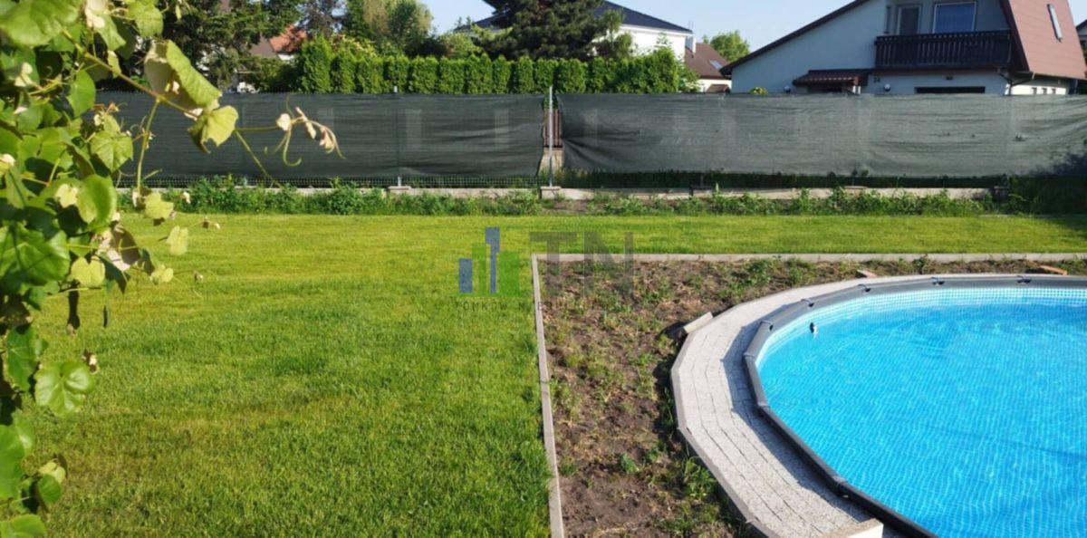 dom wolnostojący, 5 pokoi Kiełczów. Zdjęcie 2