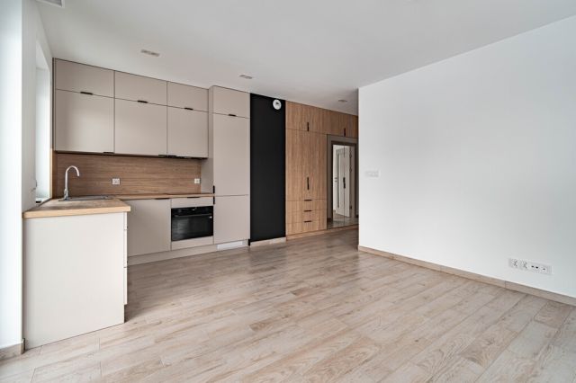 Mieszkanie 3-pokojowe Kraków, ul. Rydlówka. Zdjęcie 4