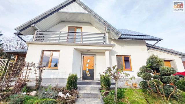 dom wolnostojący, 5 pokoi Kielanówka. Zdjęcie 1