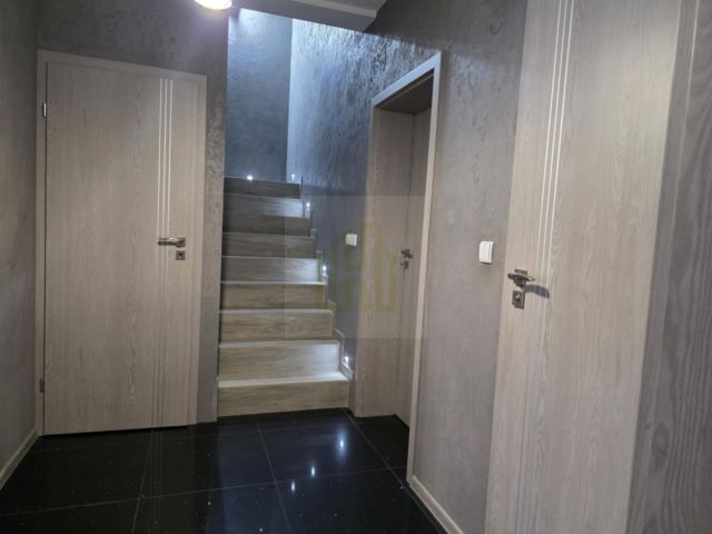 dom wolnostojący, 6 pokoi Błonie, ul. Stanisława Staszica. Zdjęcie 10