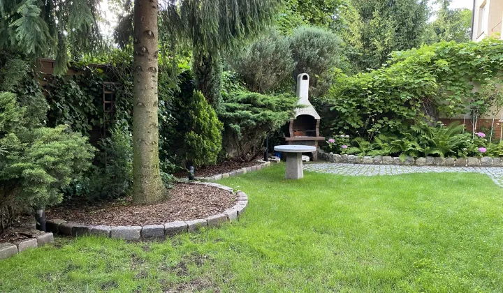 dom wolnostojący, 9 pokoi Zielonka Siwki, ul. Dolna