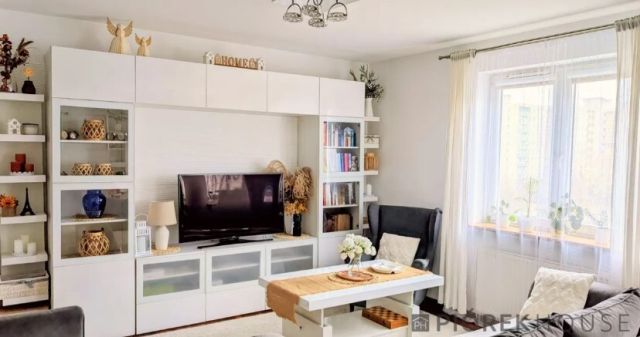 Mieszkanie 3-pokojowe Warszawa Targówek, ul. Rembielińska. Zdjęcie 1