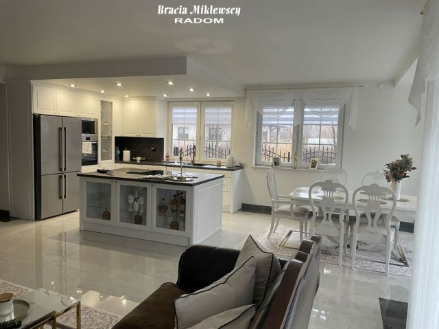 dom wolnostojący, 5 pokoi Radom Długojów Górny, ul. Malenicka. Zdjęcie 7