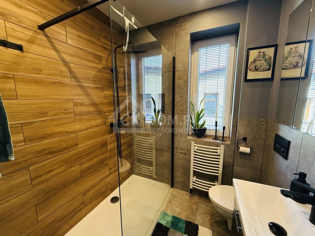 dom wolnostojący, 6 pokoi Starachowice, ul. Kasztanowa. Zdjęcie 13