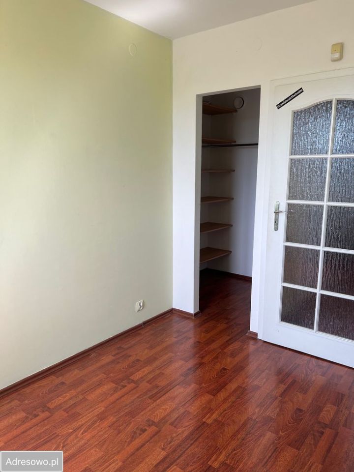 Mieszkanie 3-pokojowe Warszawa Włochy, ul. Naukowa. Zdjęcie 4