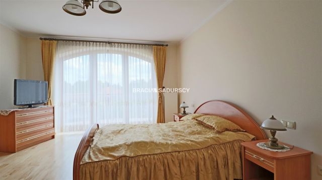 dom wolnostojący, 7 pokoi Koszyce Małe, ul. Nowa. Zdjęcie 20