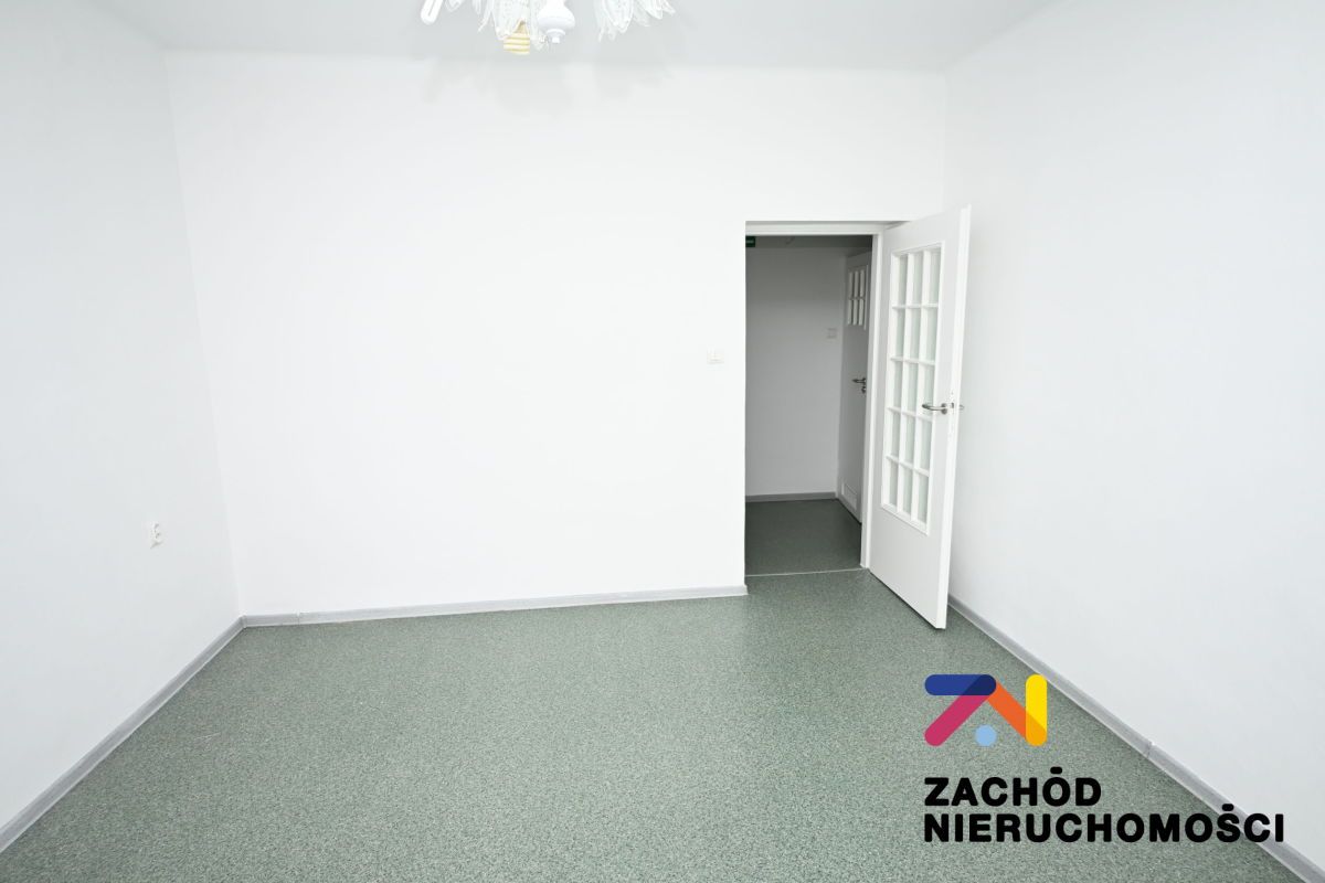 dom wolnostojący, 6 pokoi Zielona Góra. Zdjęcie 9