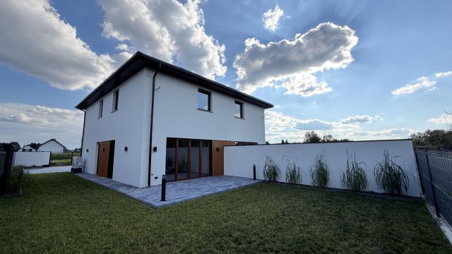 bliźniak, 4 pokoje Bychlew, ul. Wschodnia. Zdjęcie 5