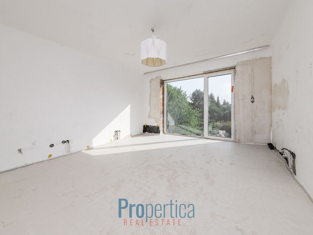 dom wolnostojący, 7 pokoi Warszawa Włochy, ul. ks. Juliana Chrościckiego