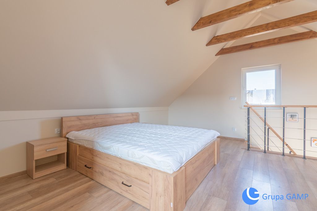 dom wolnostojący, 2 pokoje Cholerzyn. Zdjęcie 10