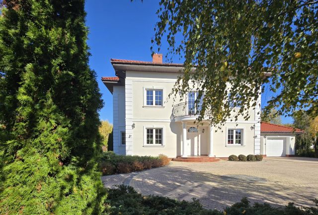 dom wolnostojący, 11 pokoi Michałowice, -. Zdjęcie 30
