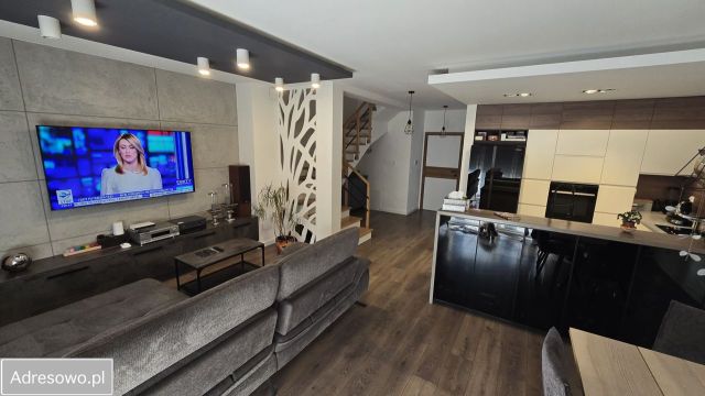 dom szeregowy, 4 pokoje Wilczyce, ul. Wrocławska. Zdjęcie 1