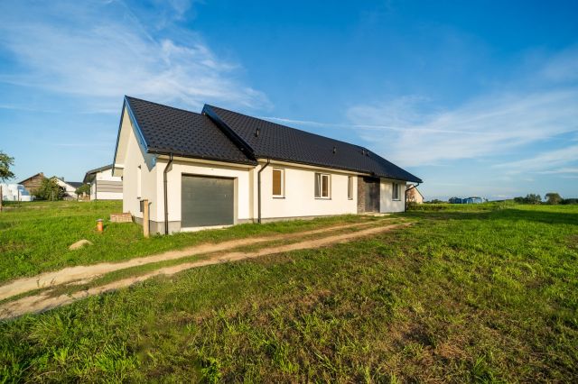 dom wolnostojący, 4 pokoje Nowe Wykno. Zdjęcie 1