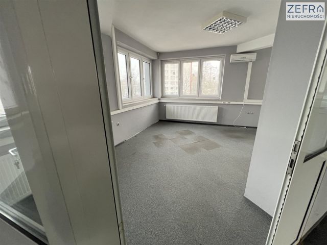 Biuro Kraków Prądnik Biały, ul. Kazimierza Pochwalskiego. Zdjęcie 9