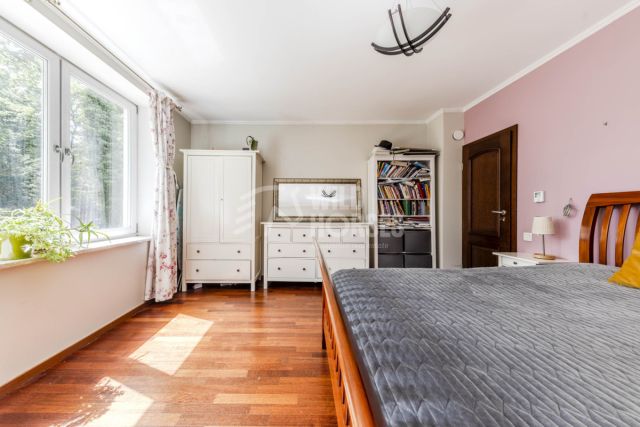 dom wolnostojący, 10 pokoi Milanówek, ul. Literacka. Zdjęcie 7