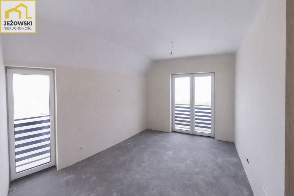 bliźniak, 5 pokoi Baszki. Zdjęcie 4