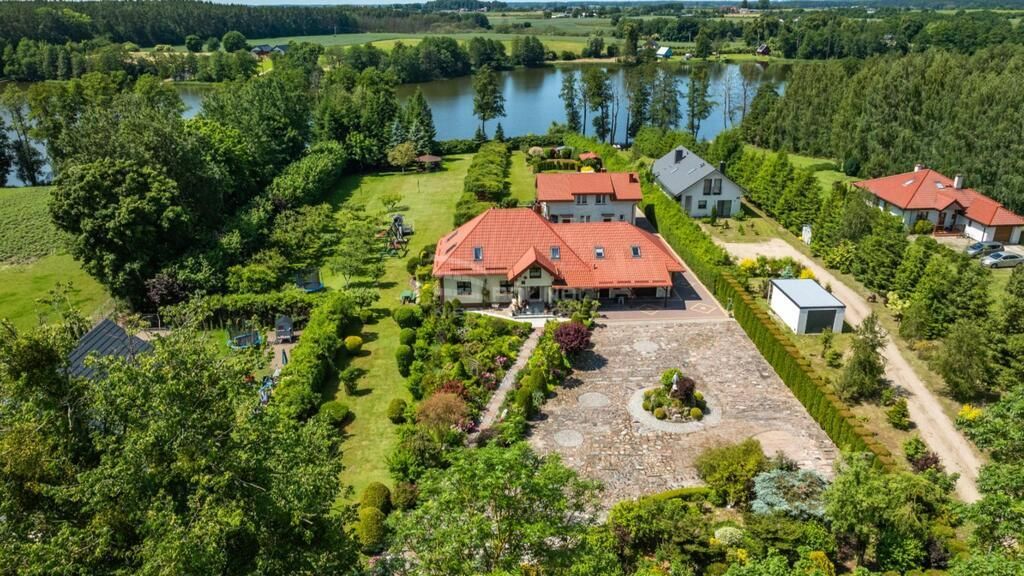 dom wolnostojący, 11 pokoi Rudzienice. Zdjęcie 2