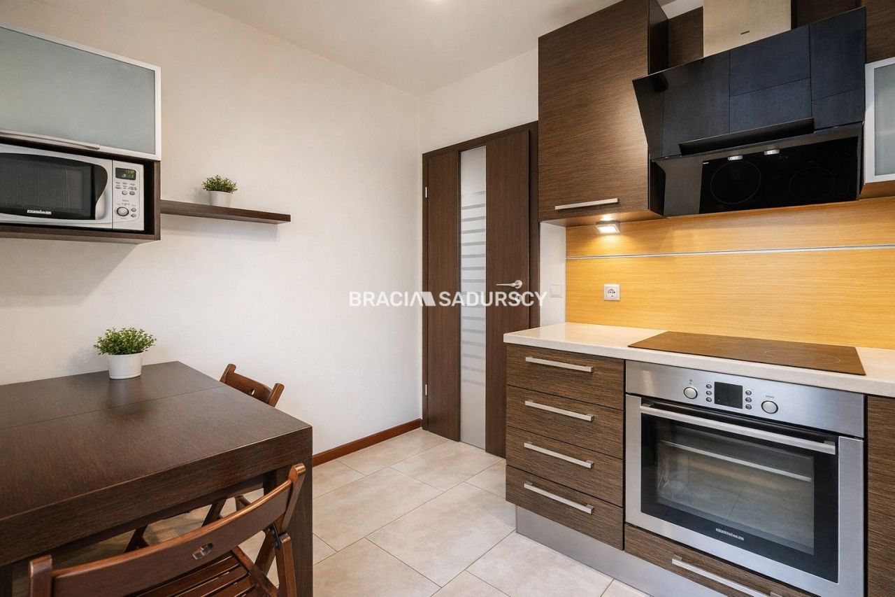 Mieszkanie 2-pokojowe Kraków Krowodrza, ul. Eljasza Walerego Radzikowskiego. Zdjęcie 4