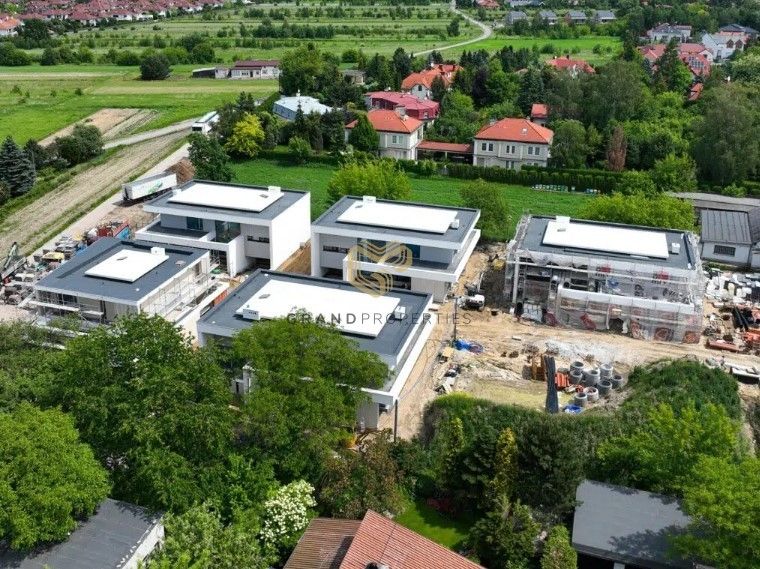 bliźniak, 7 pokoi Konstancin-Jeziorna. Zdjęcie 14