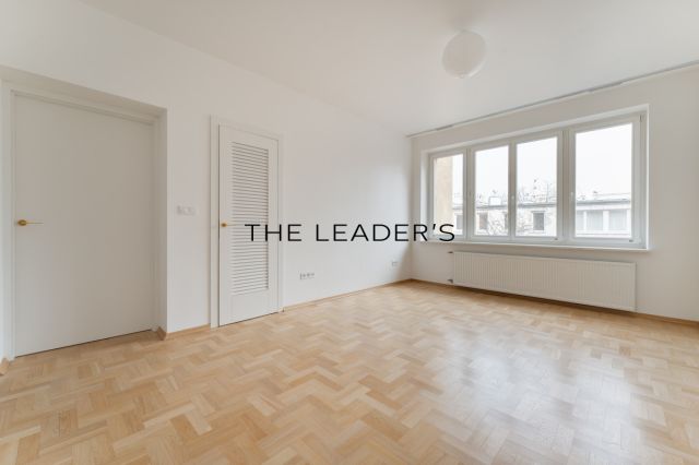 Mieszkanie 3-pokojowe Warszawa Śródmieście, ul. Wilcza. Zdjęcie 2