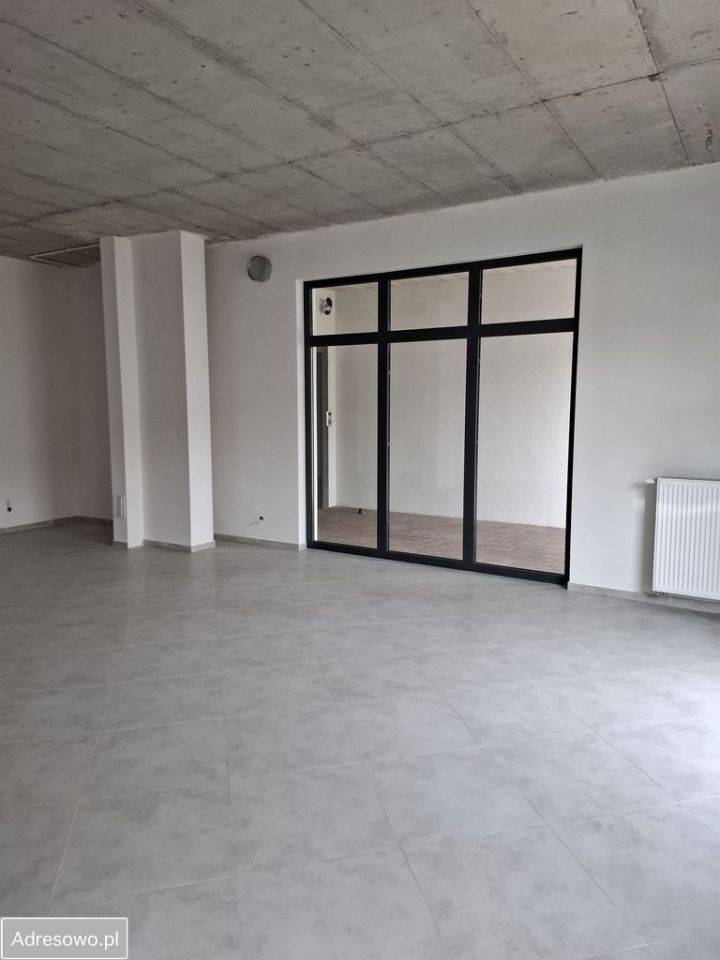 Lokal Grodzisk Mazowiecki Centrum, ul. ks. M. Tokarzewskiego. Zdjęcie 6