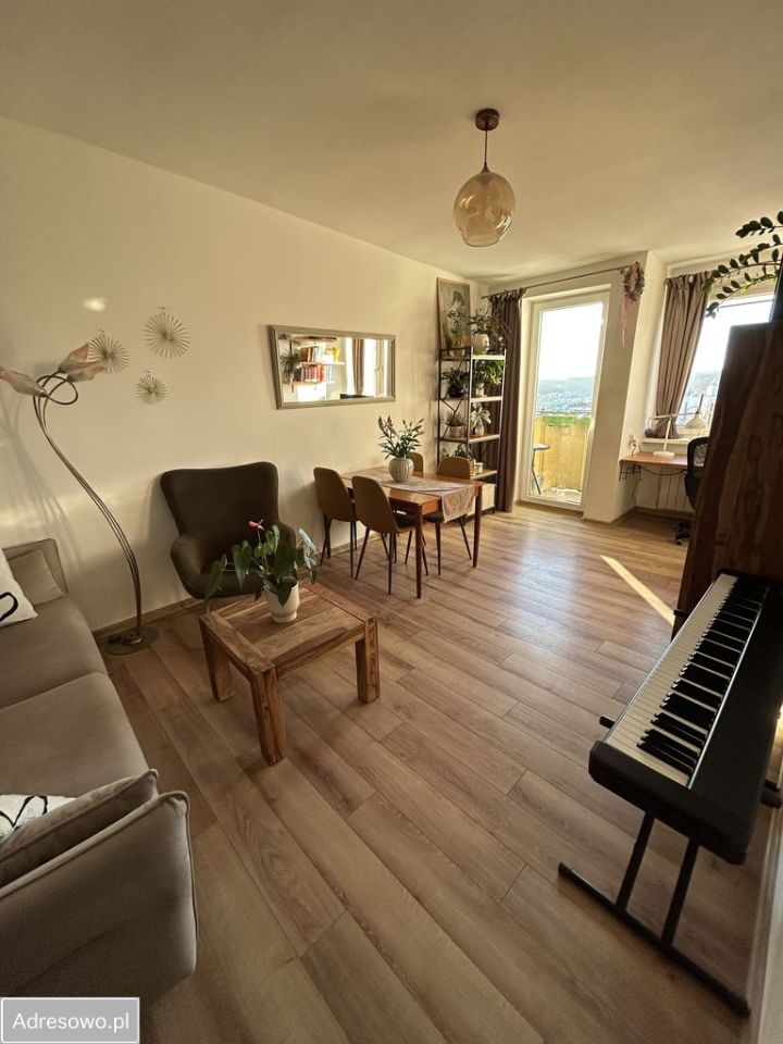 Mieszkanie 2-pokojowe Gdynia Redłowo, ul. Powstania Śląskiego. Zdjęcie 1