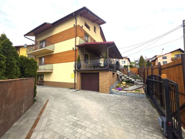 dom wolnostojący, 8 pokoi Sanok, ul. Wincentego Witosa. Zdjęcie 24