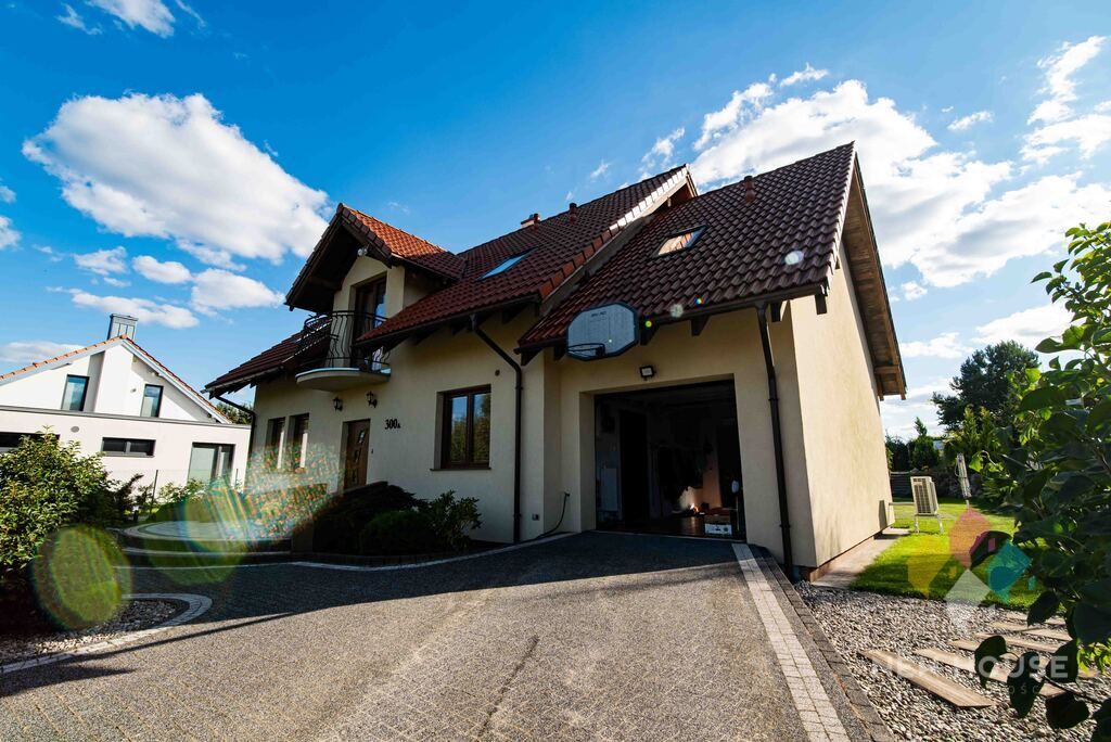 dom wolnostojący, 5 pokoi Ruś. Zdjęcie 22