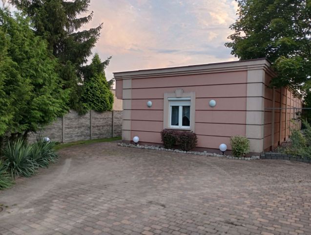 dom wolnostojący, 4 pokoje Konstantynów Łódzki Centrum, ul. Łódzka. Zdjęcie 1