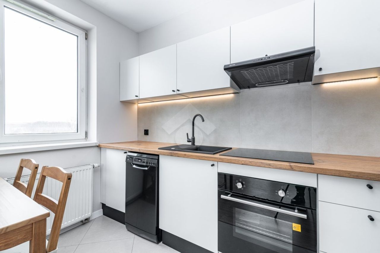 Mieszkanie 3-pokojowe Kraków Kurdwanów. Zdjęcie 1