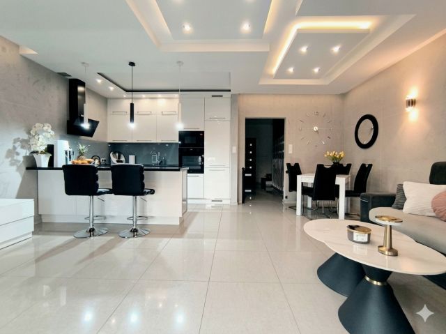 Mieszkanie 4-pokojowe Radunica, ul. Brzozowa. Zdjęcie 1