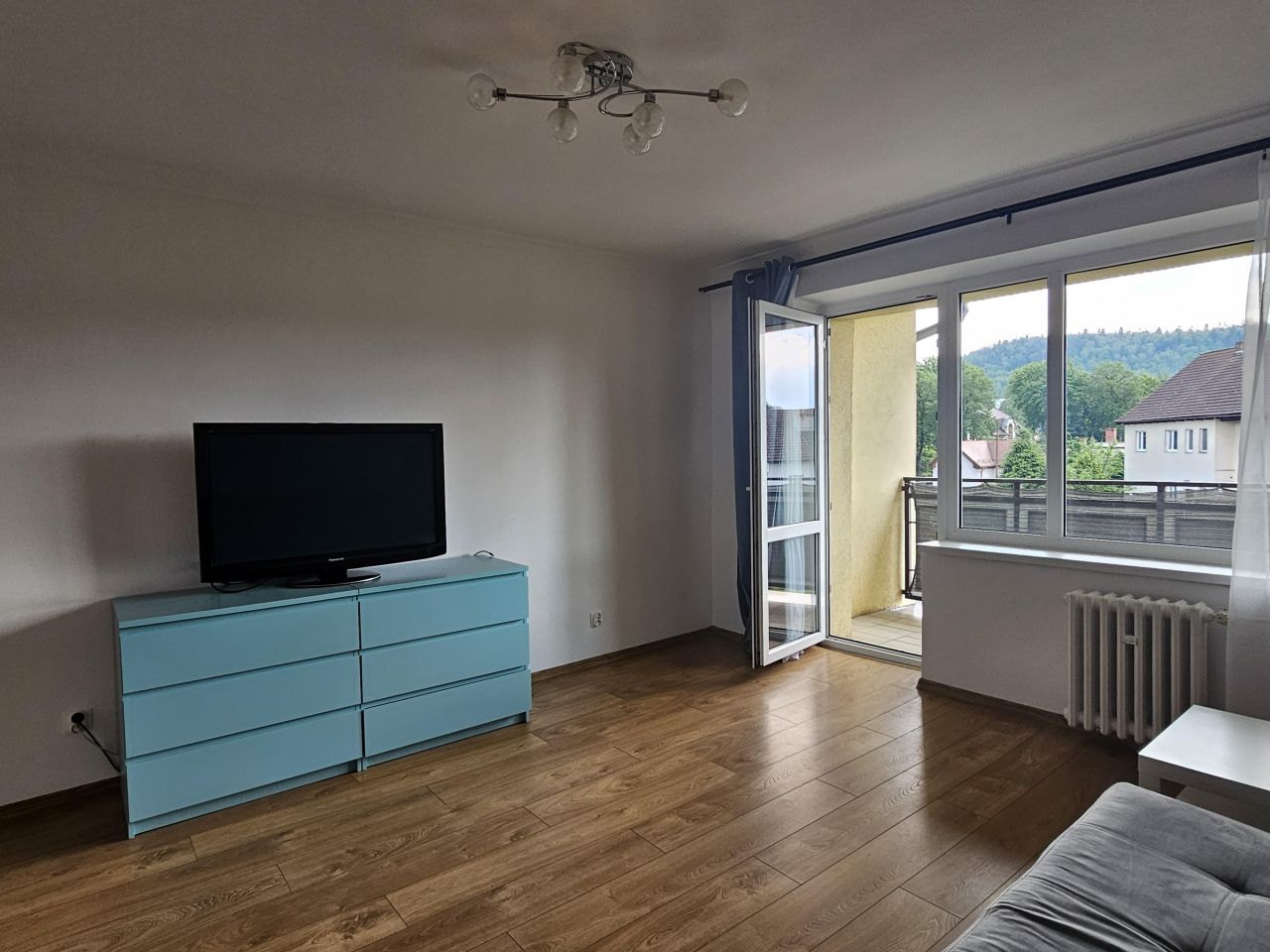 Mieszkanie 2-pokojowe Jelenia Góra Centrum, ul. Gustawa Morcinka. Zdjęcie 2