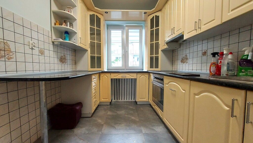 Mieszkanie 4-pokojowe Rzeszów Staromieście, ul. Kolorowa. Zdjęcie 2