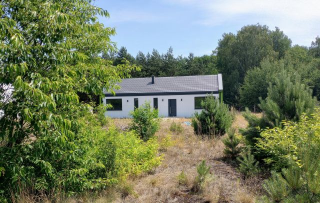 dom wolnostojący, 4 pokoje Murowaniec, ul. Strusia. Zdjęcie 1