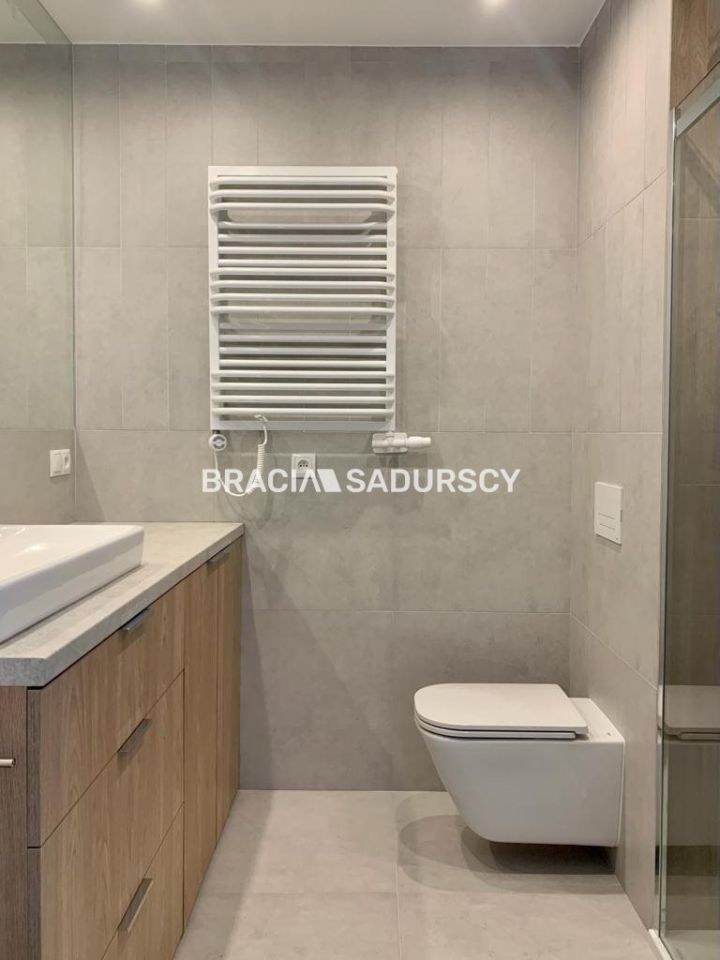 Mieszkanie 10-pokojowe Zabawa. Zdjęcie 21