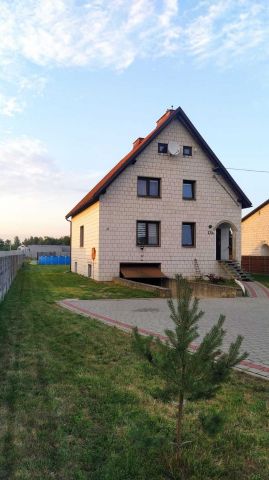 dom wolnostojący, 5 pokoi Dąbrowa Rzeczycka. Zdjęcie 1