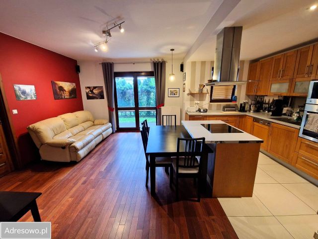 Mieszkanie 3-pokojowe Warszawa Wola, ul. Człuchowska. Zdjęcie 1