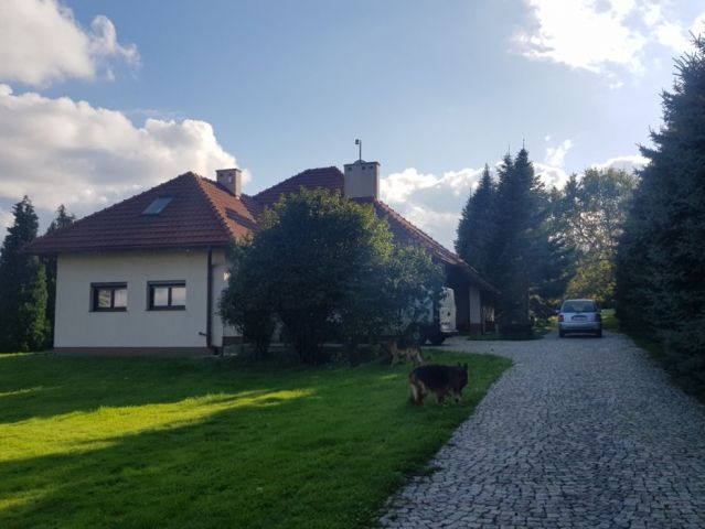 dom wolnostojący Wierzchowie. Zdjęcie 1