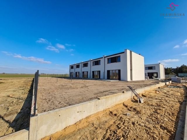 dom szeregowy, 4 pokoje Janków Przygodzki. Zdjęcie 1