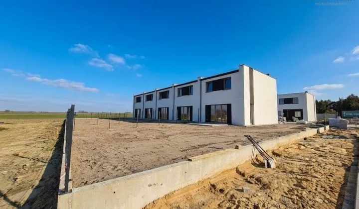 dom szeregowy, 4 pokoje Janków Przygodzki