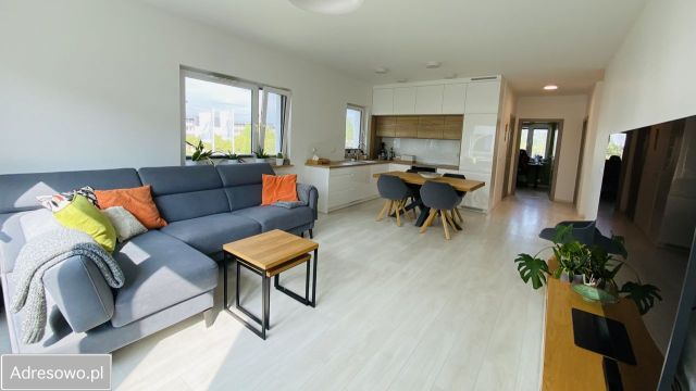 Mieszkanie 6-pokojowe Warzymice, ul. Sympatyczna. Zdjęcie 1