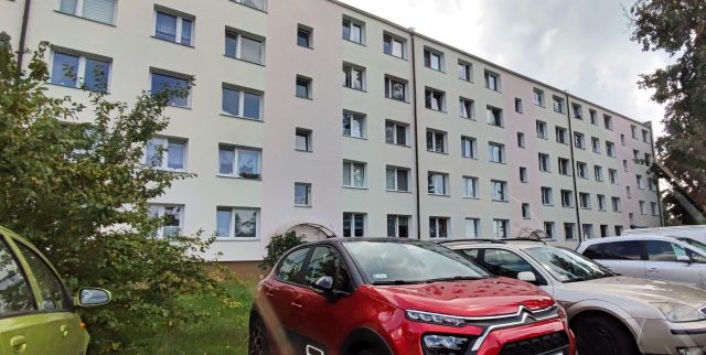 Mieszkanie 3-pokojowe Szczecin Zalom-Kasztanowe, ul. Produkcyjna. Zdjęcie 1