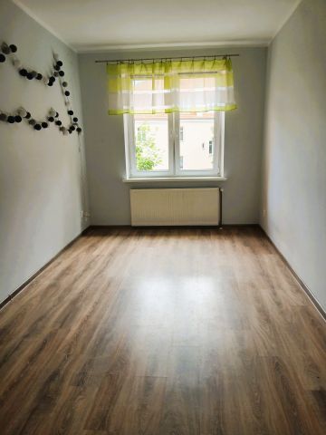 Mieszkanie 3-pokojowe Świdnica Centrum, ul. Długa. Zdjęcie 1