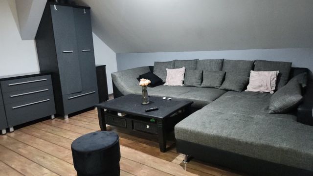 Mieszkanie 4-pokojowe Lubań. Zdjęcie 1