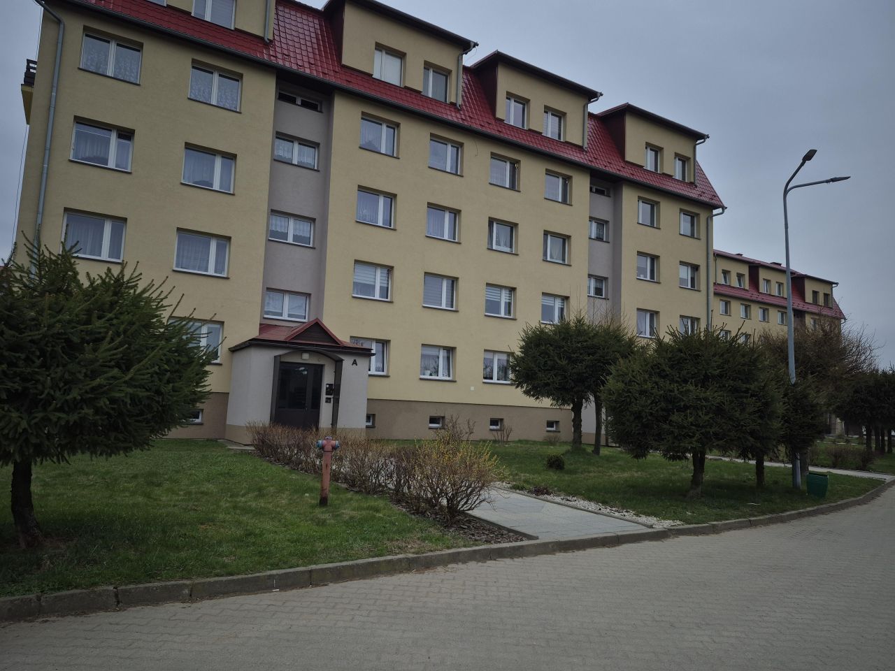 Mieszkanie 3-pokojowe Chełmsko Śląskie, Słoneczna. Zdjęcie 1