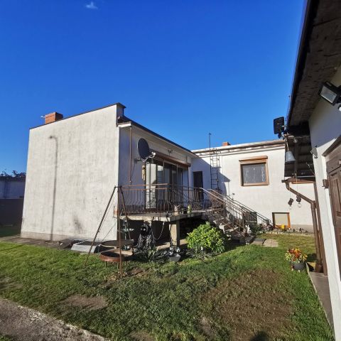 dom wolnostojący, 6 pokoi Złotów. Zdjęcie 3