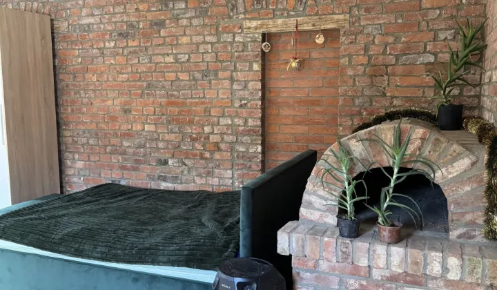 dom wolnostojący, 10 pokoi Czernica