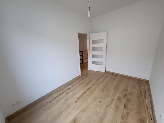 Mieszkanie 4-pokojowe Pruszków Bąki, ul. Marii Skłodowskiej-Curie. Zdjęcie 12