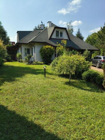 dom wolnostojący, 4 pokoje Ustanów, ul. Parkowa. Zdjęcie 1